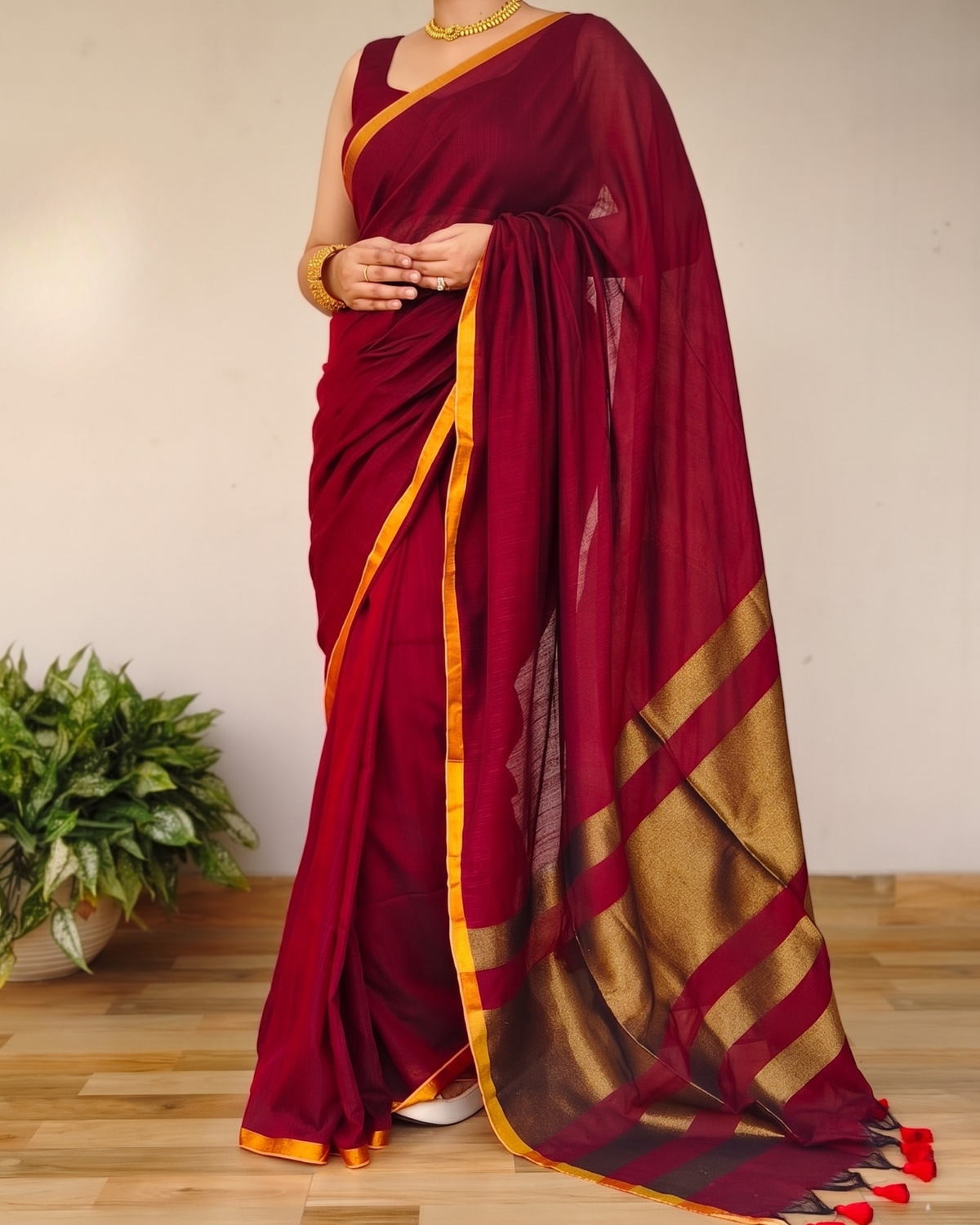 Maroon Slub Cotton Saree With Gold Zari Pallu