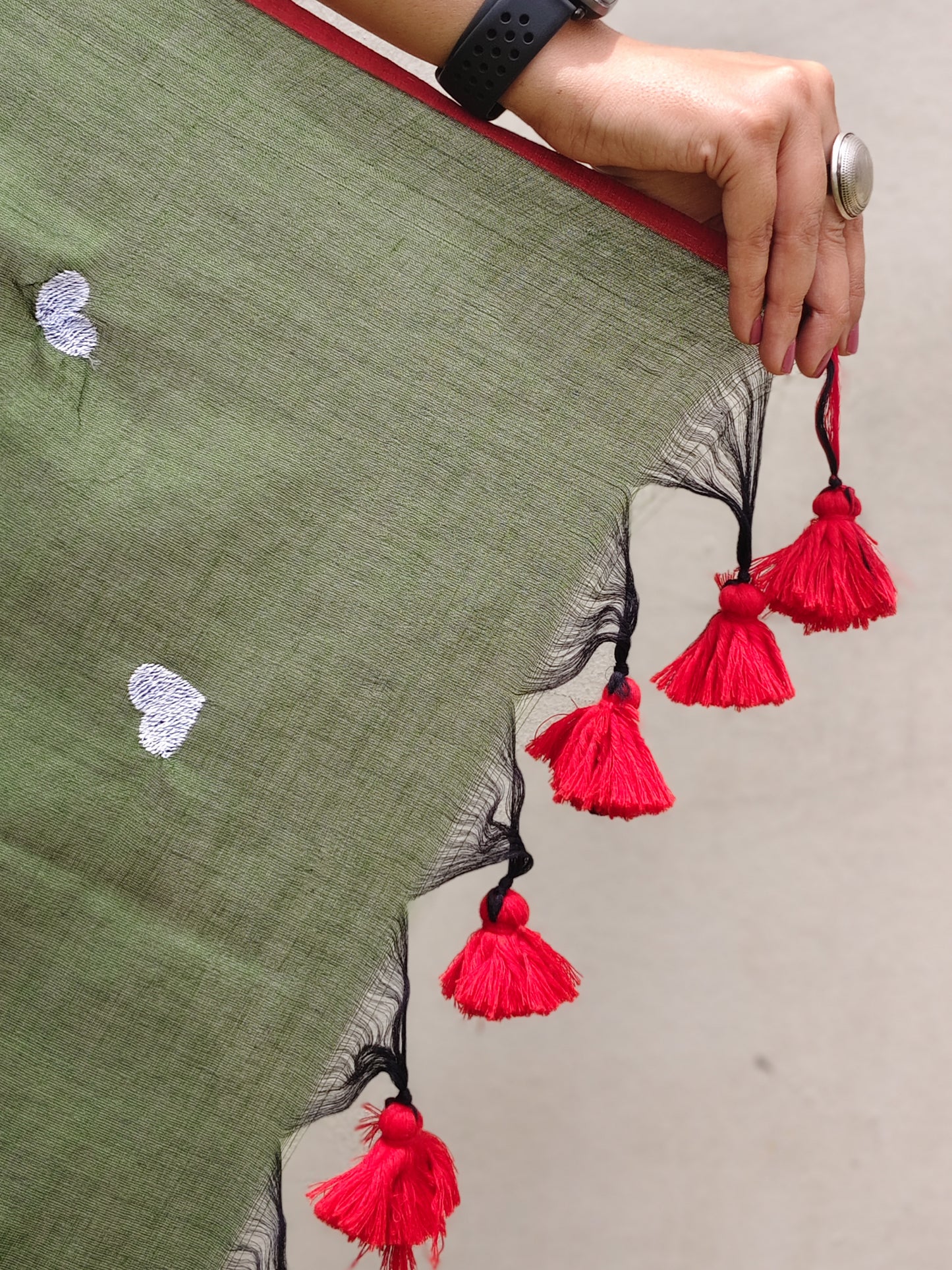 Mehendi Green Heart Embroidered Soft Cotton Saree