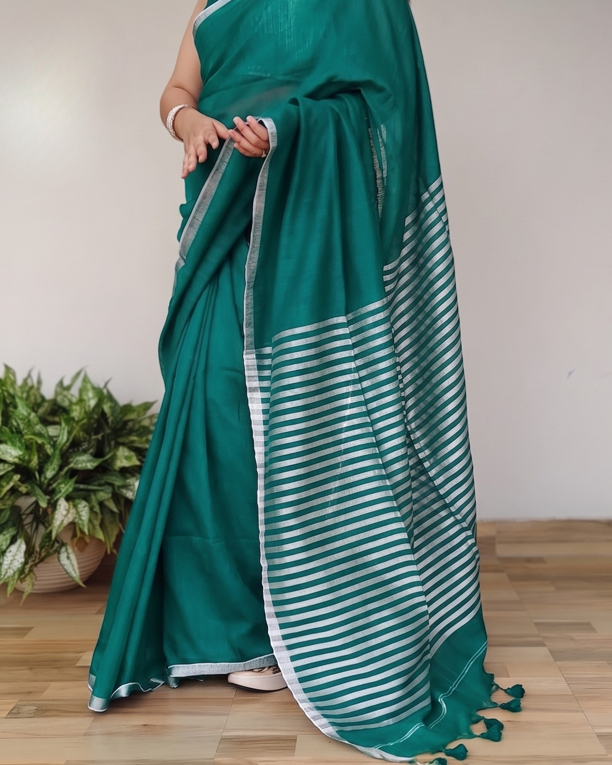 Teal Green Slub Cotton Saree With Silver Zari Pallu