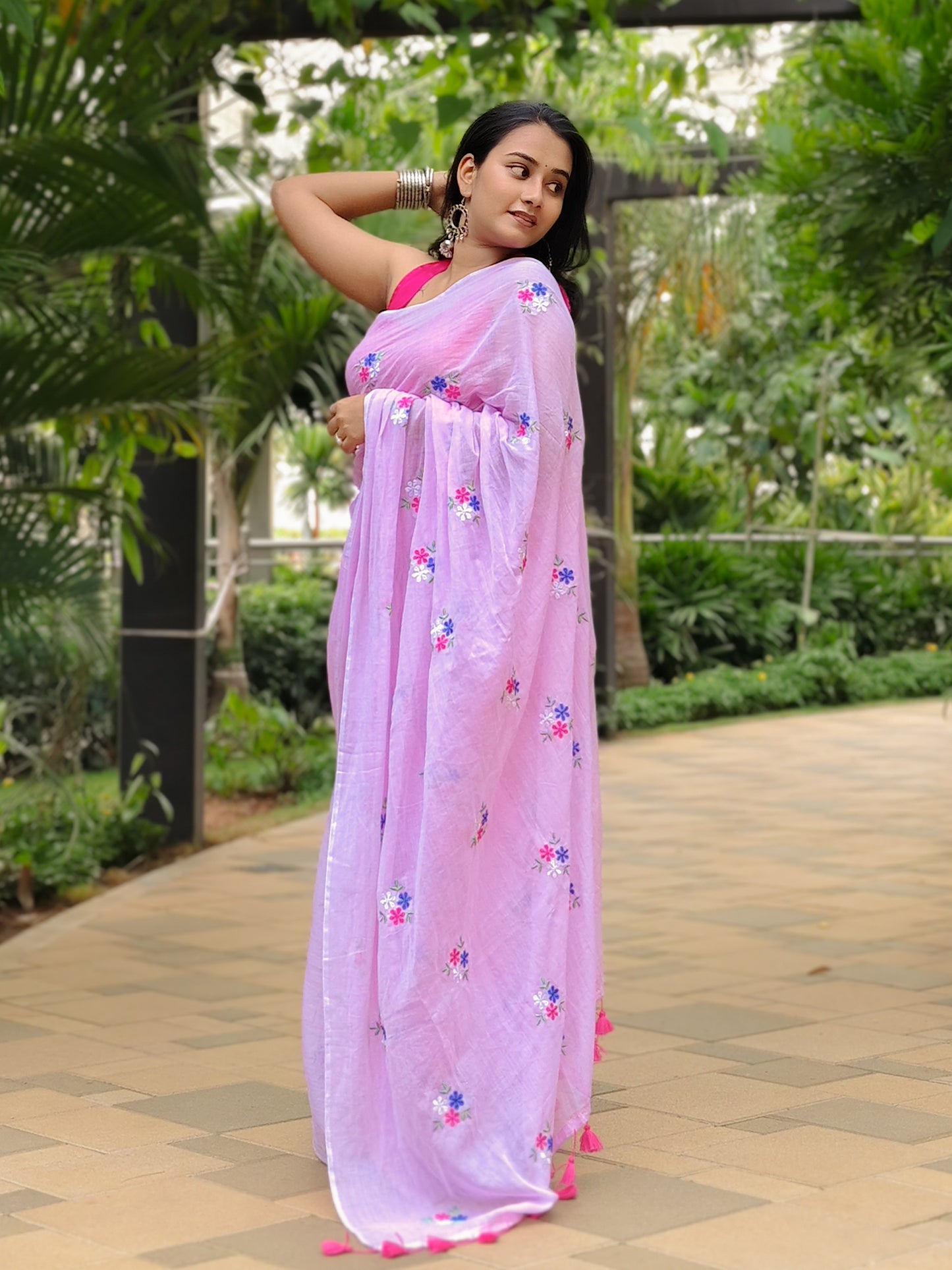 Gulabi Floral Embroidered Mulmul Cotton Saree