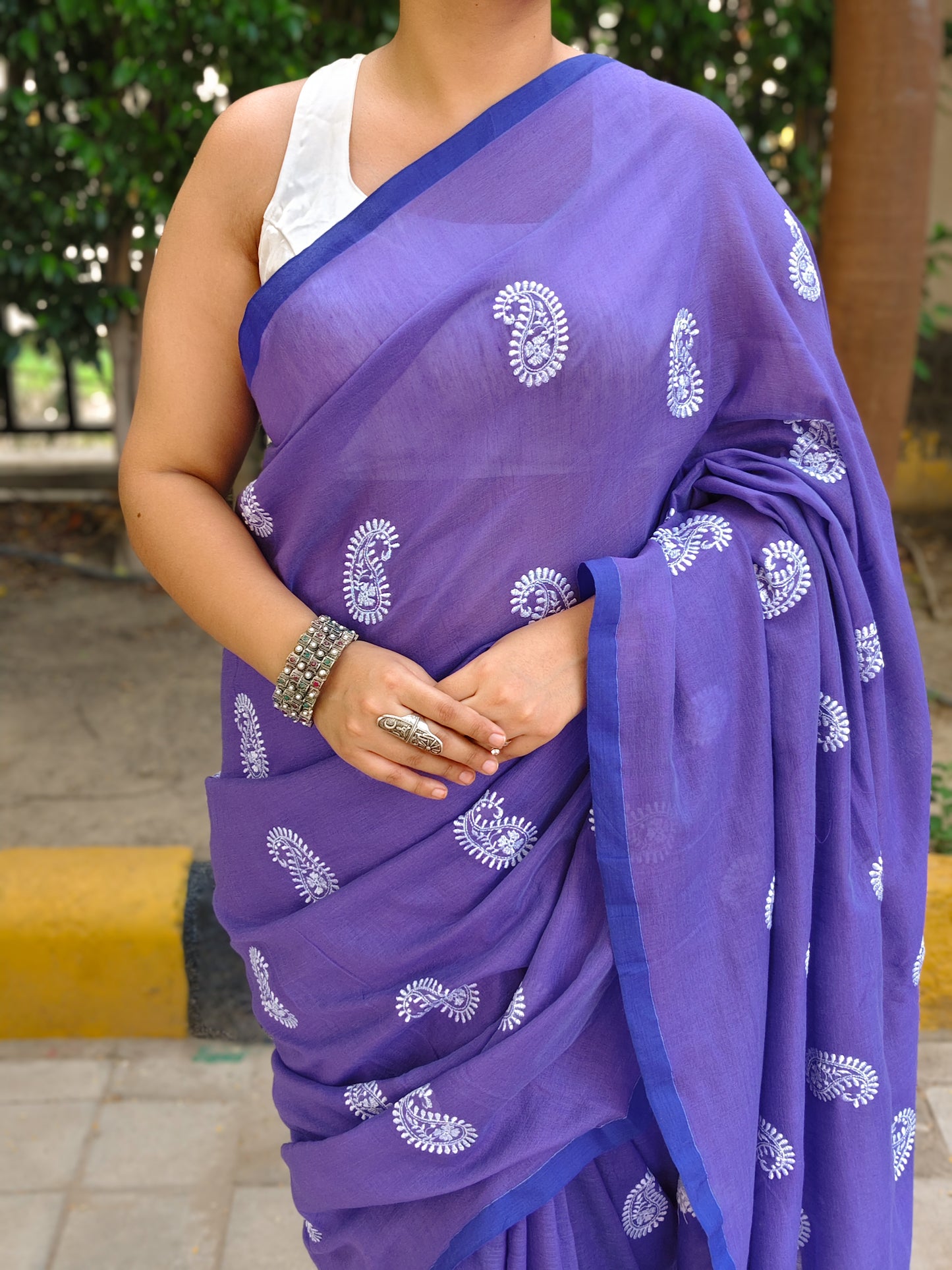 Jamuni Ambi Embroidered Soft Cotton Saree