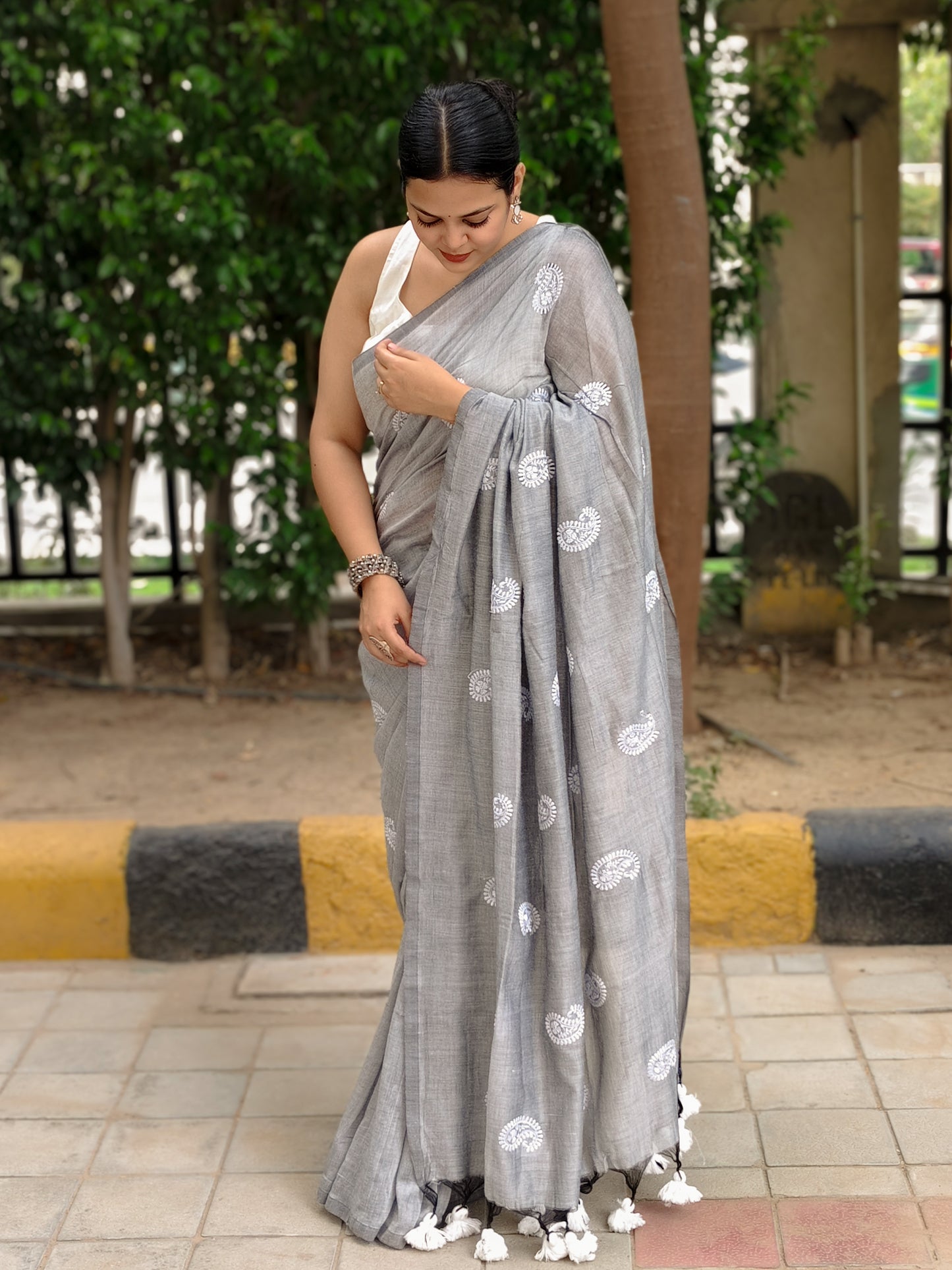 Slaty Grey Ambi Embroidered Soft Cotton Saree