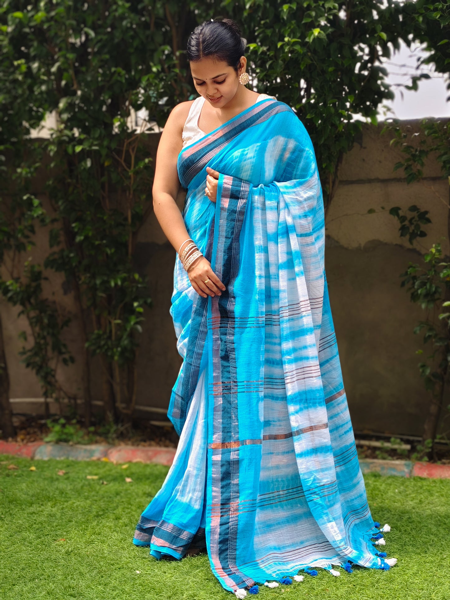 Blue & White Tie Dye Pure Cotton Saree