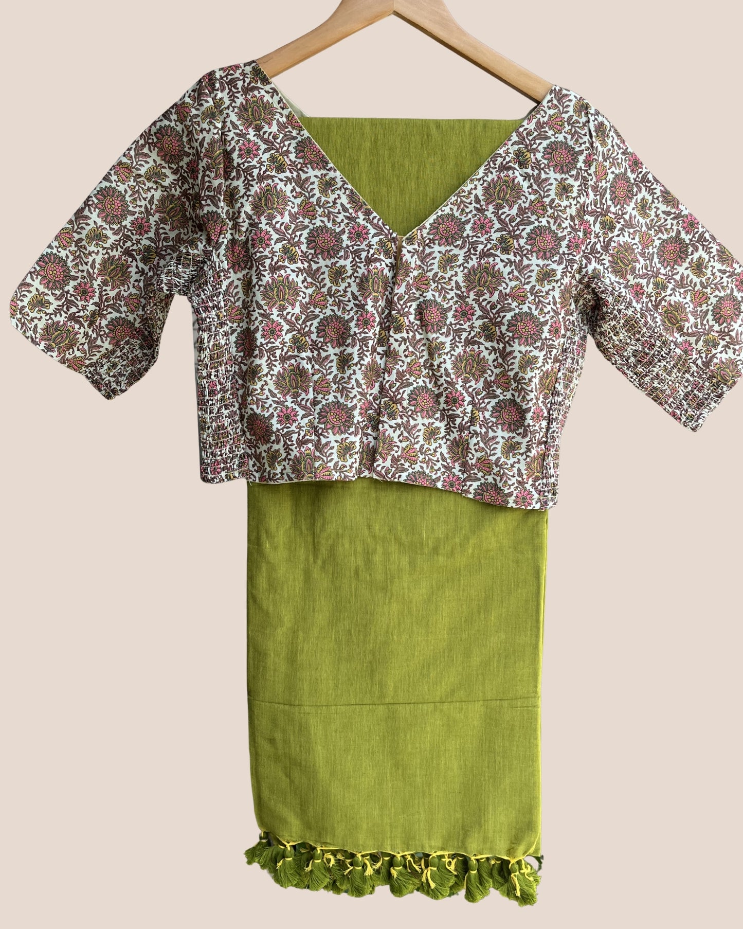 Parrot Green Handwoven Khadi Cotton Saree + Stretchable Cotton Blouse Combo